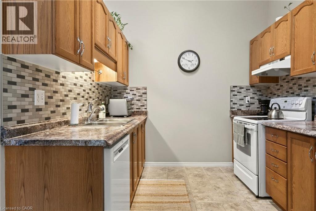 25 Kitty Murray Lane Unit# 6, Ancaster, ON
