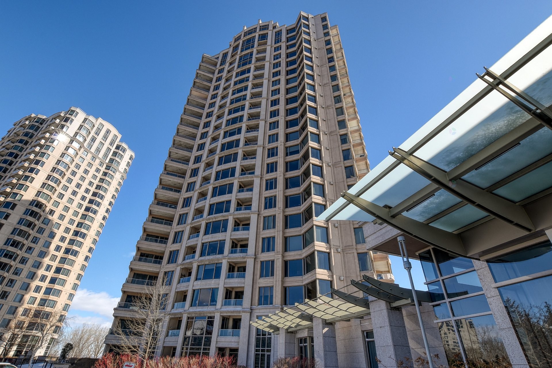 Façade - 707-300 Av. Des Sommets, Montréal (Verdun/Île-Des-Soeurs), QC