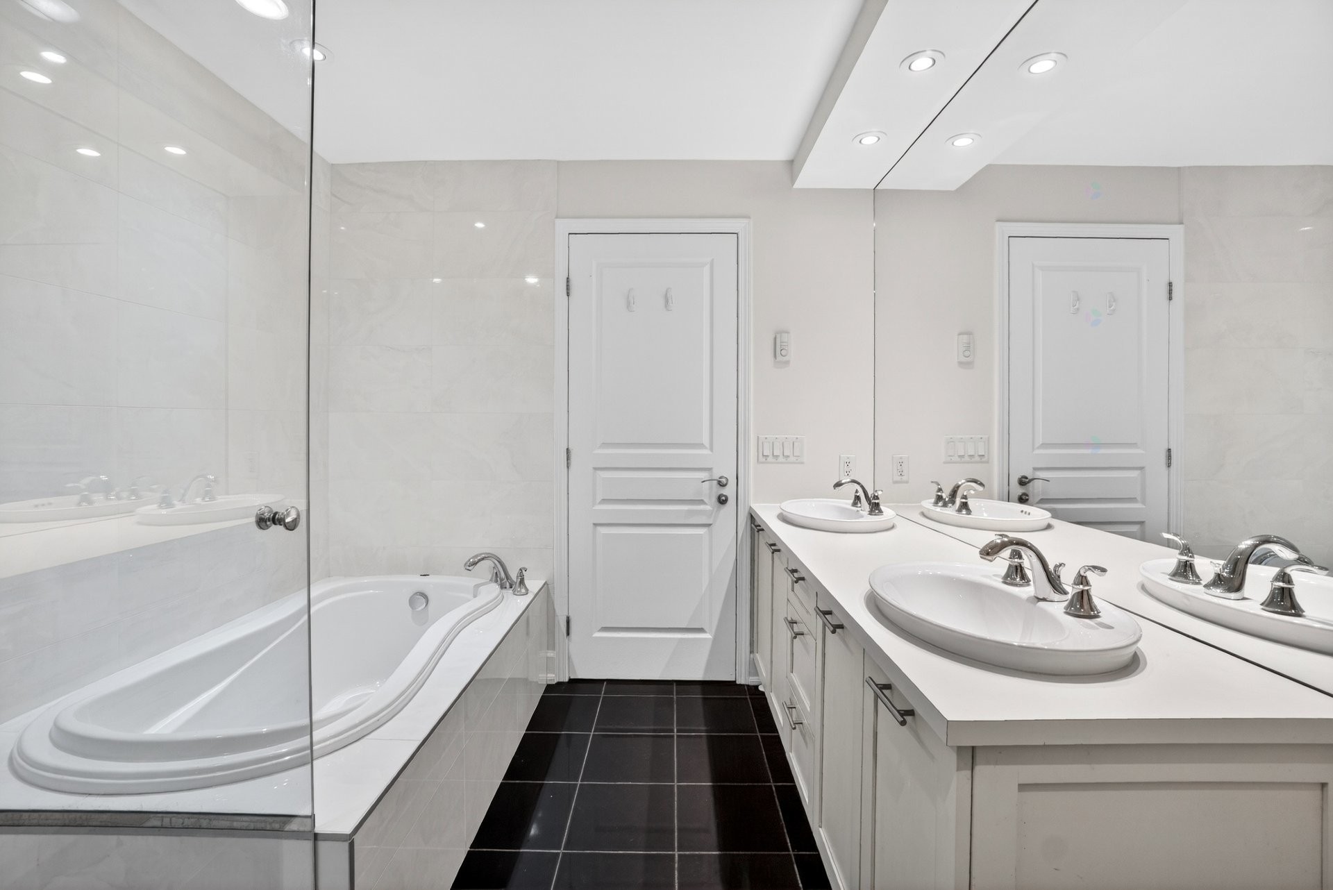 Salle de bains - 707-300 Av. Des Sommets, Montréal (Verdun/Île-Des-Soeurs), QC