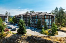 #310-286 Wilfert Rd View Royal, BC V9C 0H6