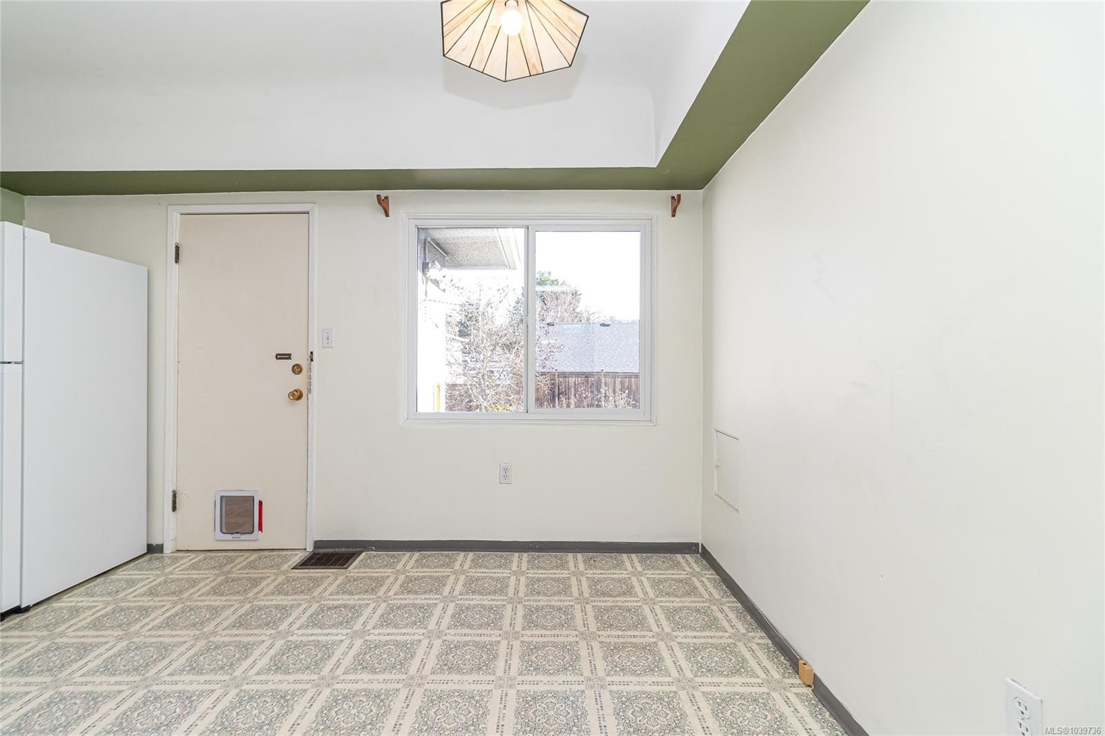 3433 Bethune Ave, Saanich, BC