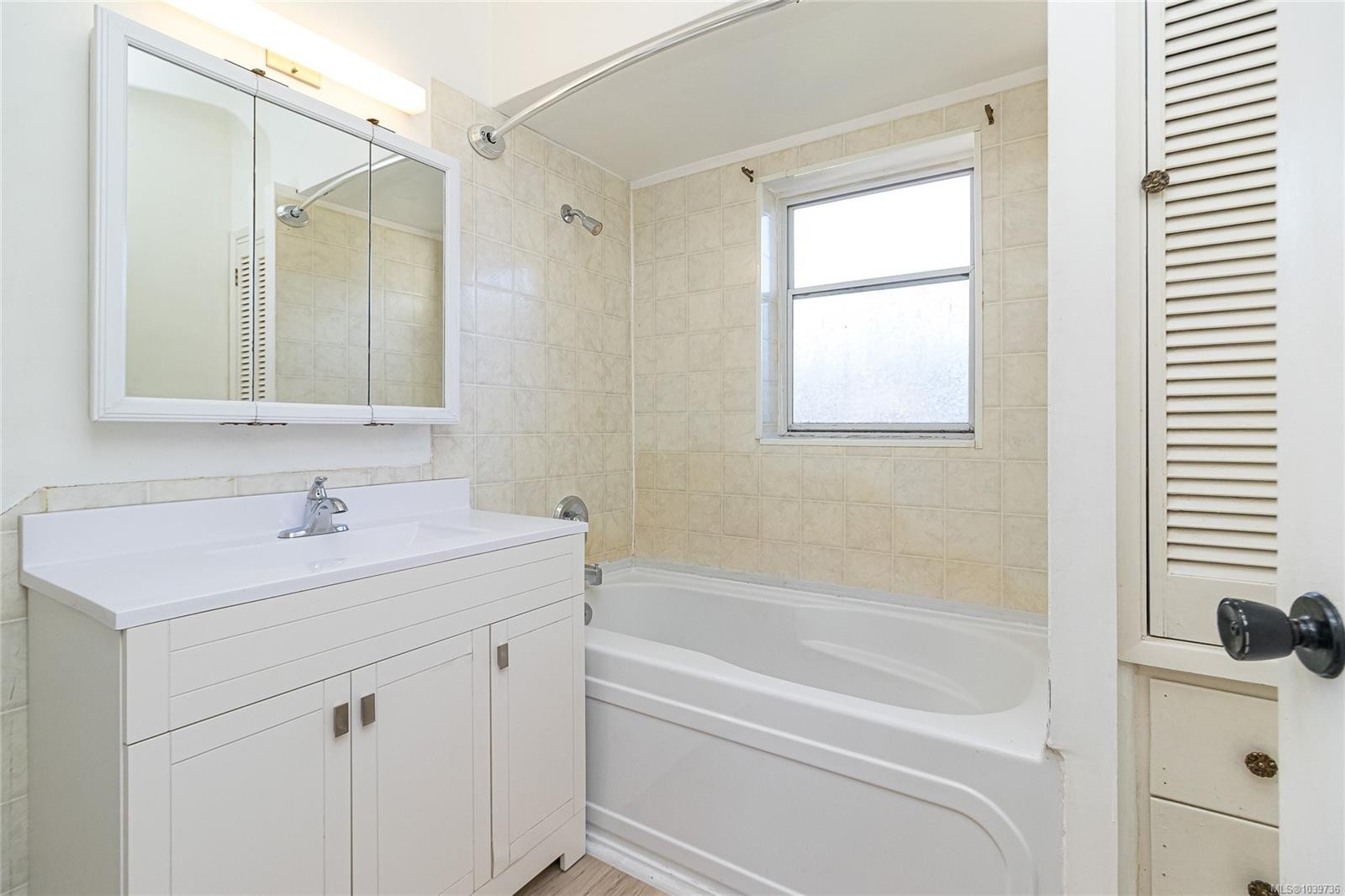 3433 Bethune Ave, Saanich, BC