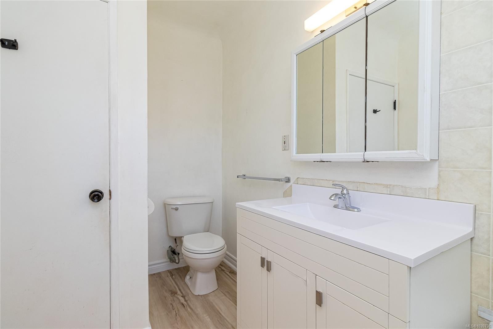 3433 Bethune Ave, Saanich, BC