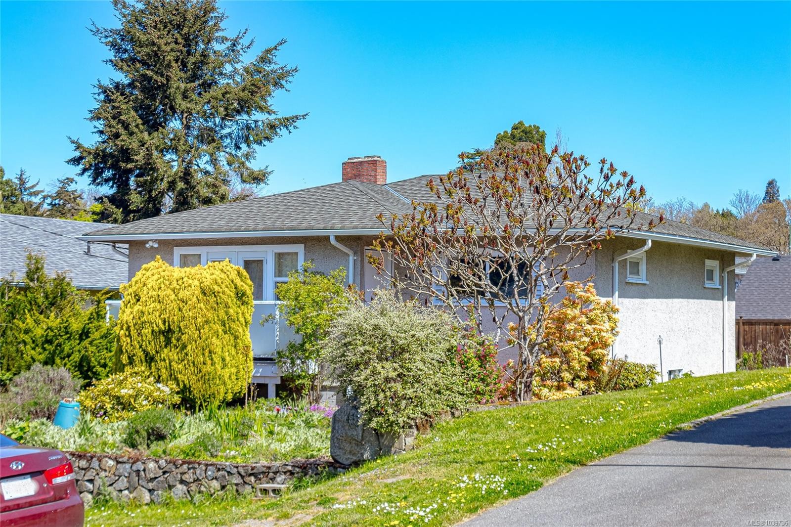 3433 Bethune Ave, Saanich, BC