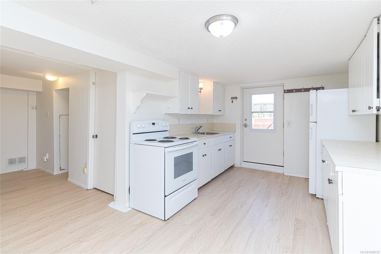 3433 Bethune Ave, Saanich, BC