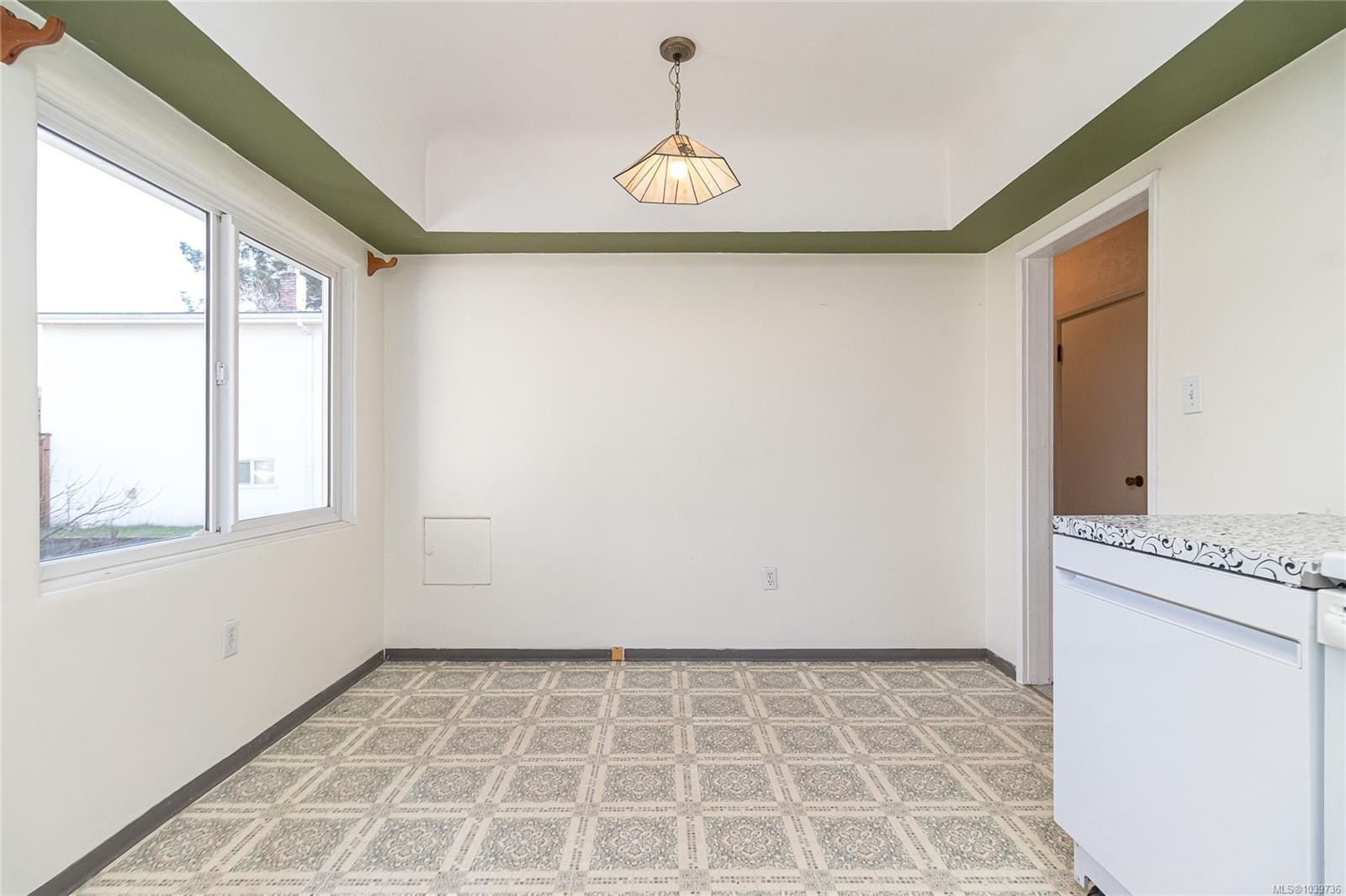 3433 Bethune Ave, Saanich, BC