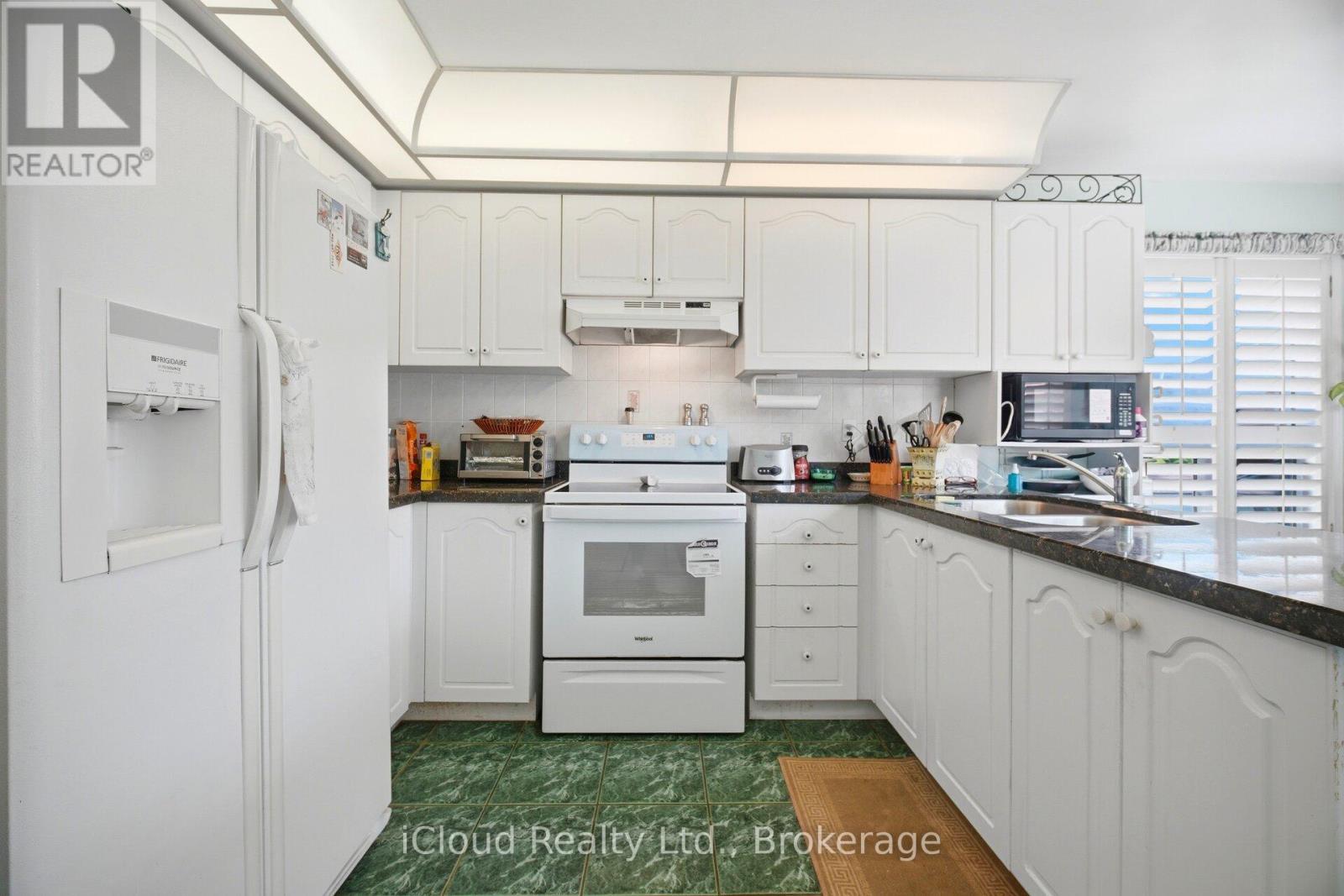 6332 Glen Meadows Road, Mississauga, ON