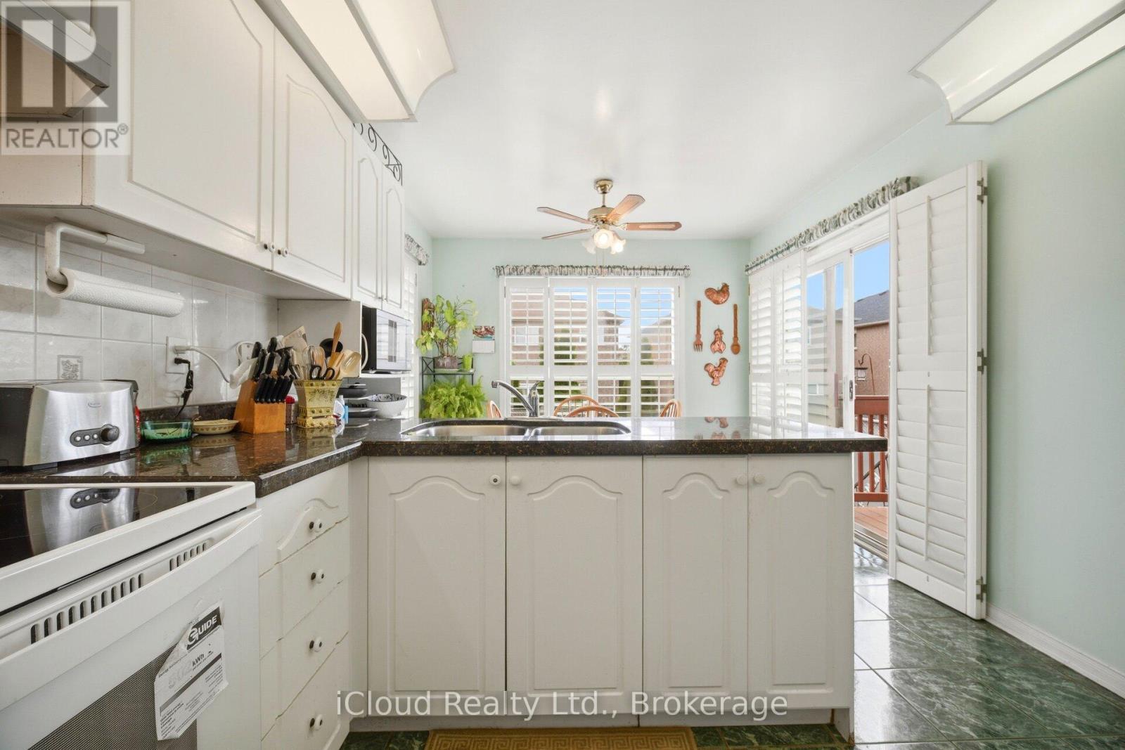 6332 Glen Meadows Road, Mississauga, ON