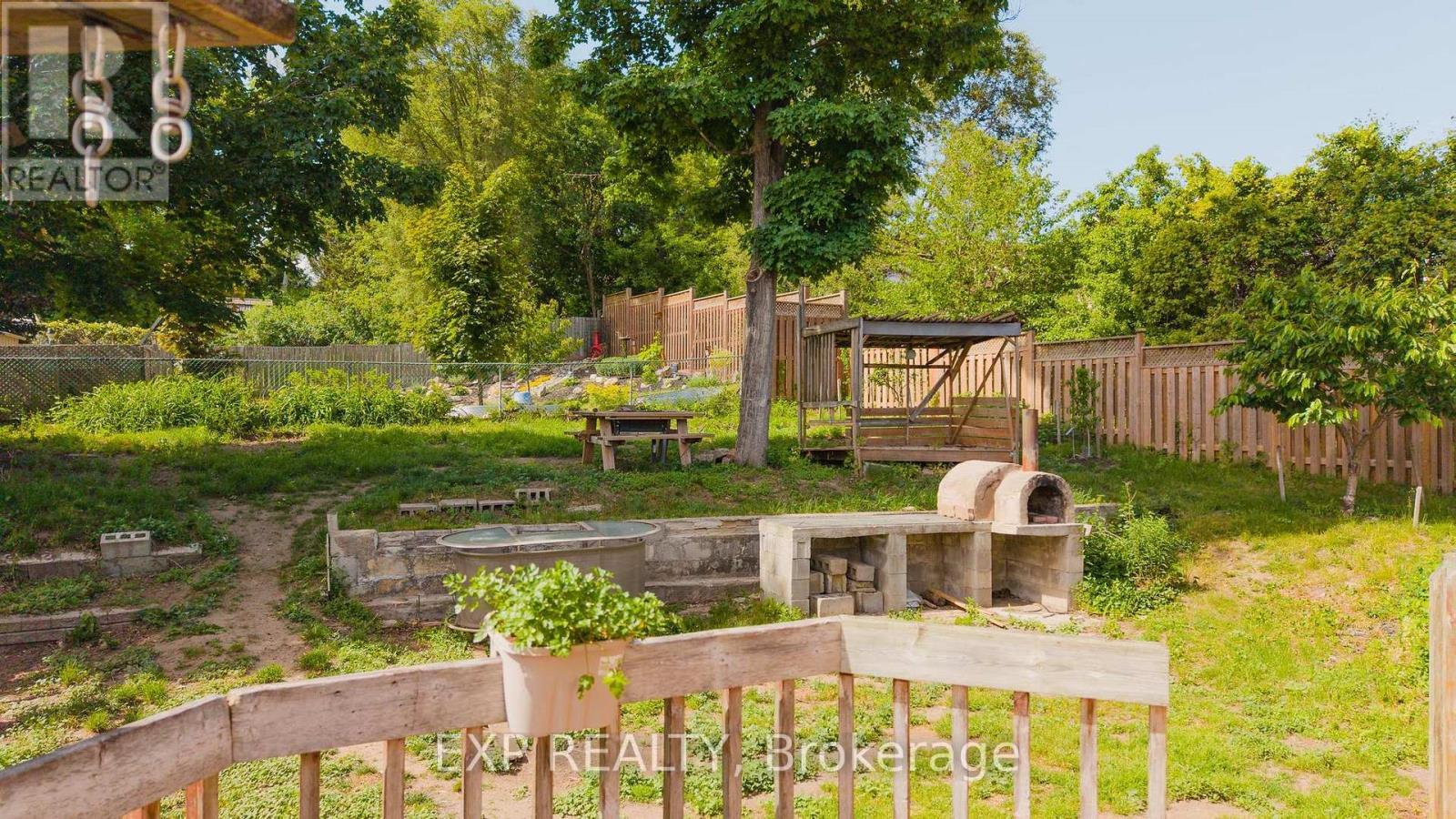 61 Hillview Street, Kitchener, ON