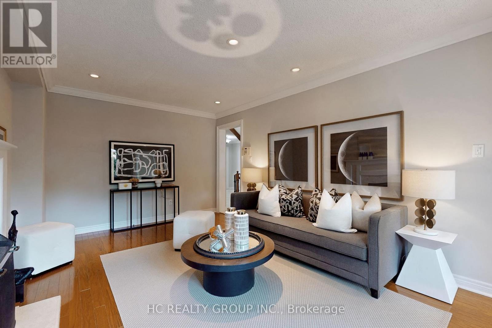 883 Darwin Drive, Pickering, ON