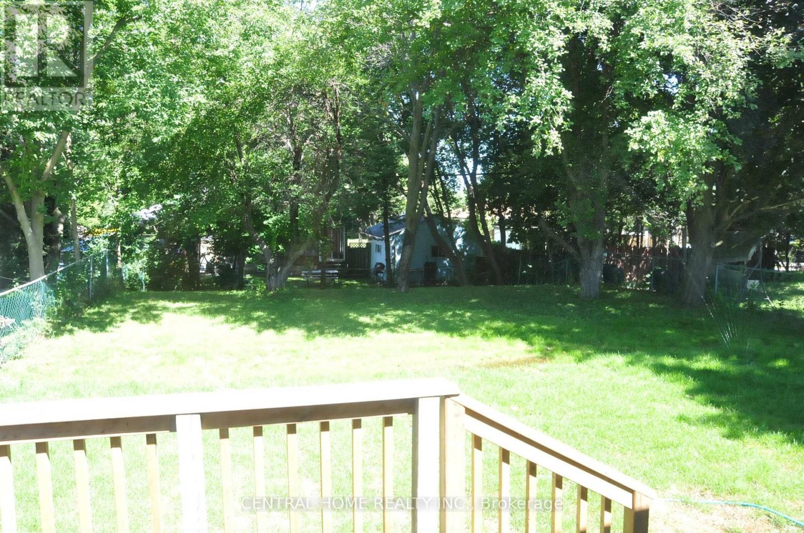 66 Collins Crescent, Aurora, ON