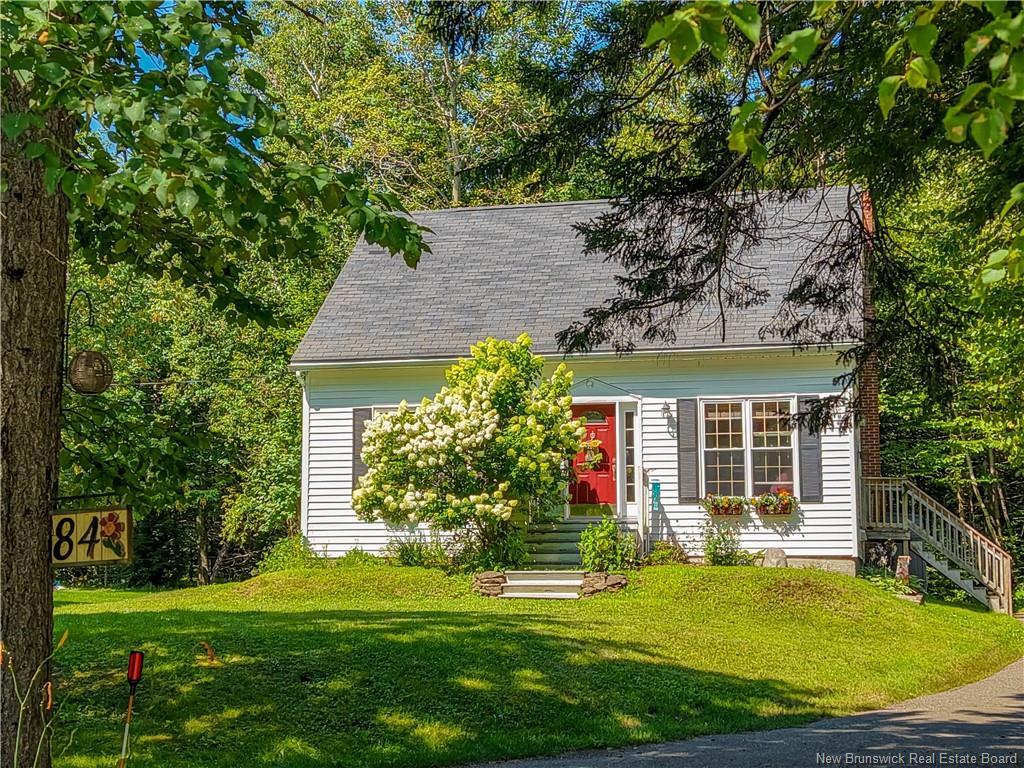 84 Tudor Ave, Charters Settlement, NB