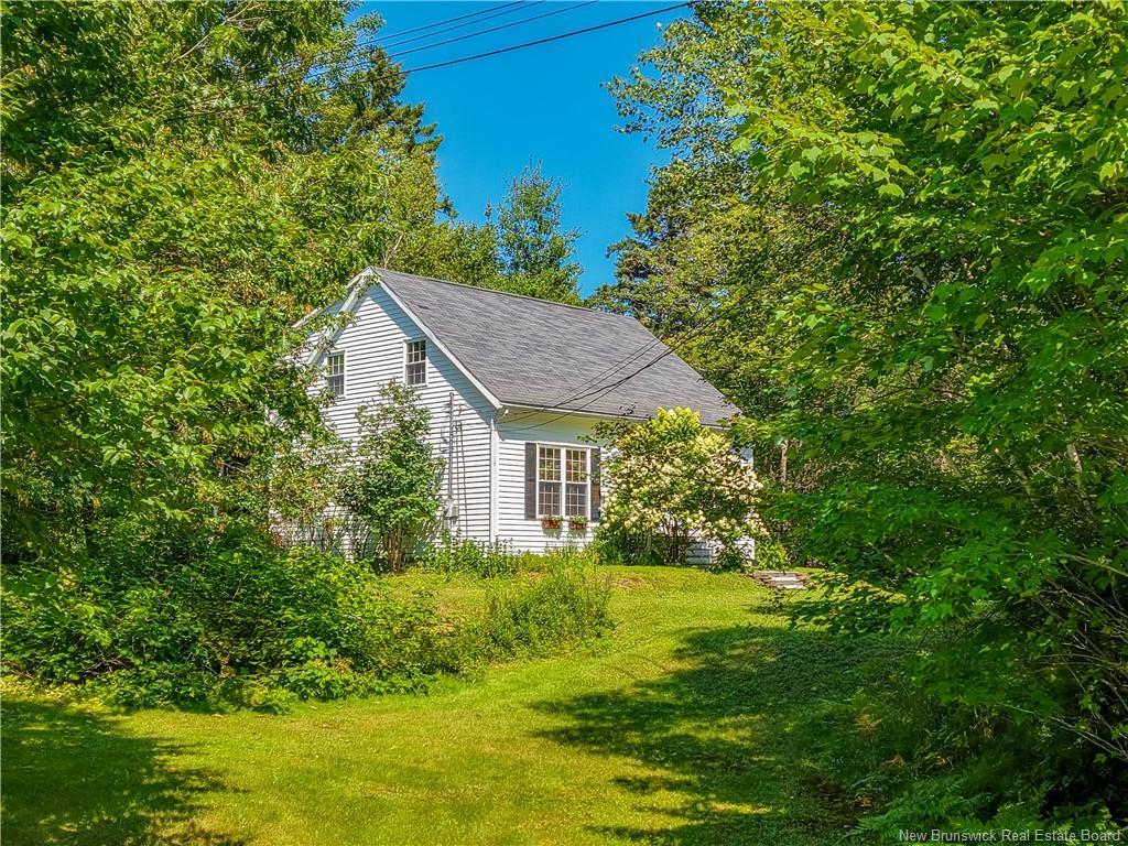 84 Tudor Ave, Charters Settlement, NB