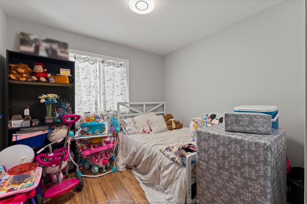 4697 Helsinki Crescent, Windsor, ON