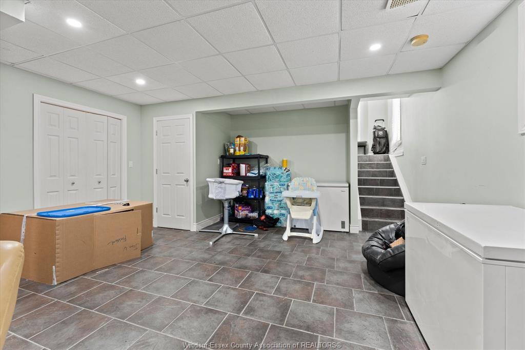 4697 Helsinki Crescent, Windsor, ON