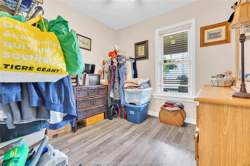 823 Lawrence, Windsor, ON
