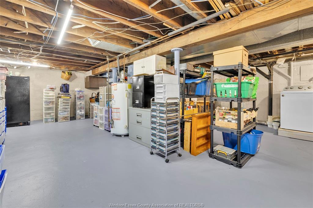 823 Lawrence, Windsor, ON