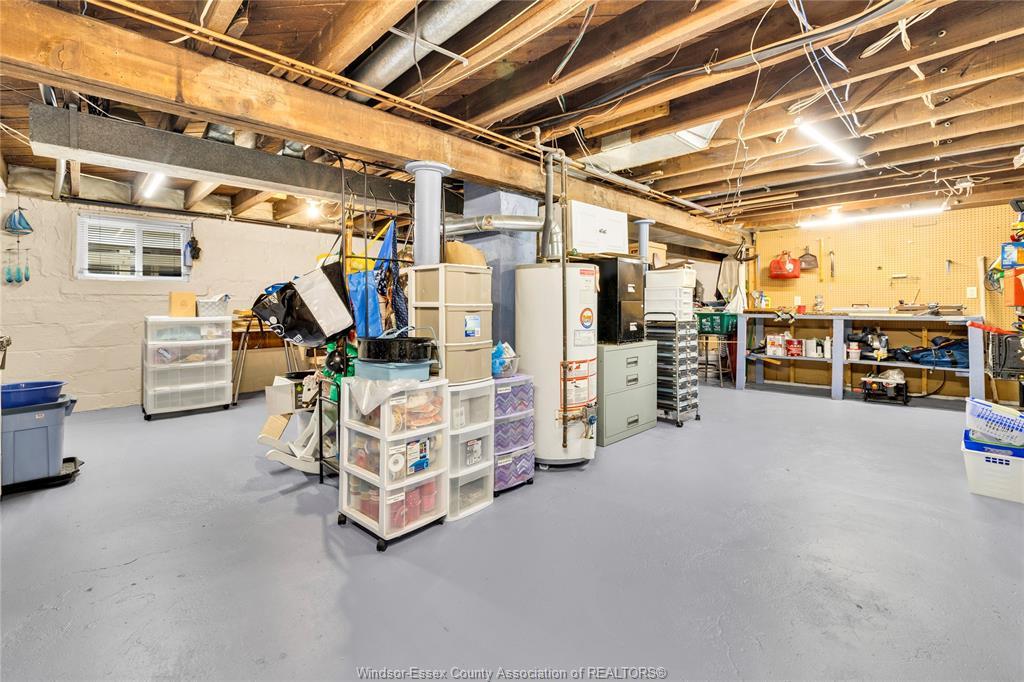 823 Lawrence, Windsor, ON