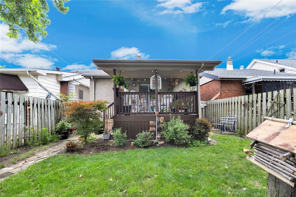 823 Lawrence, Windsor, ON