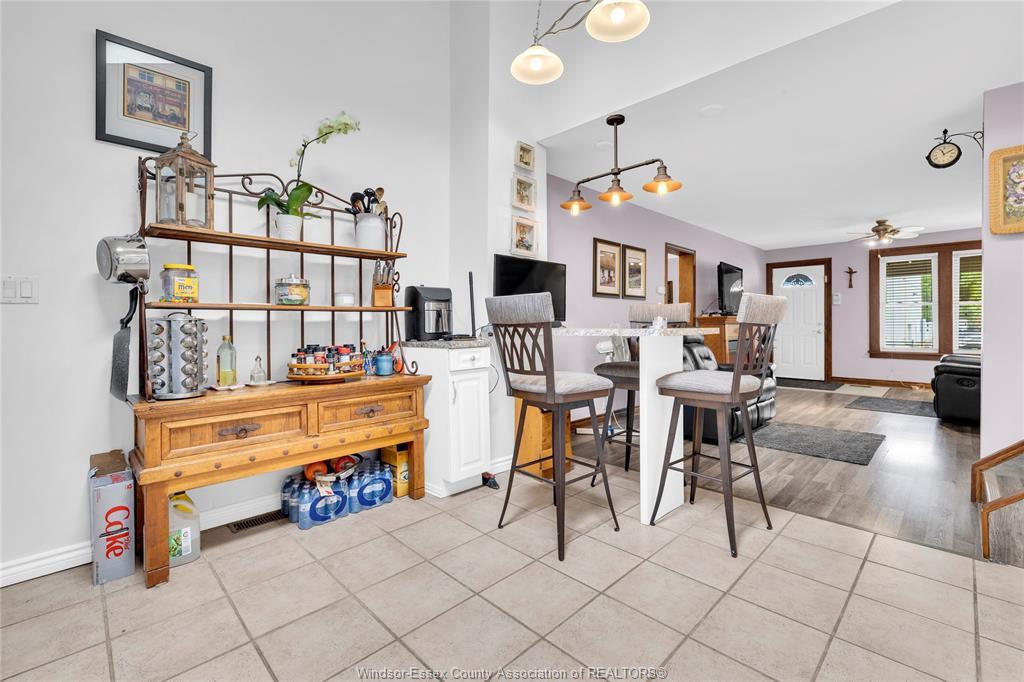 823 Lawrence, Windsor, ON