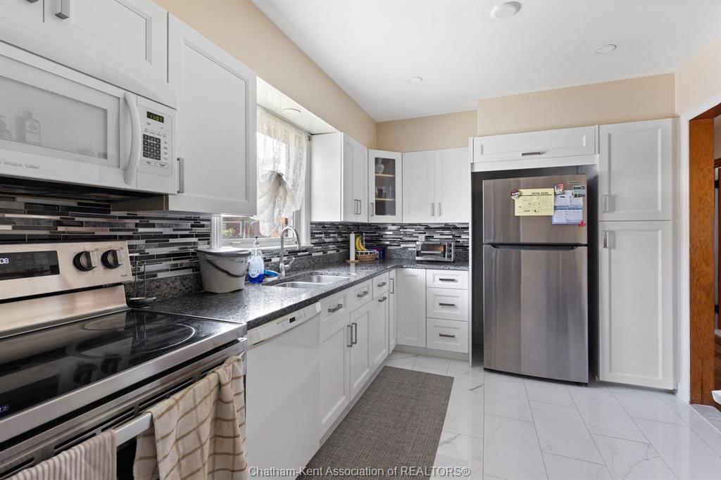 1402 Elsmere Avenue, Windsor, ON