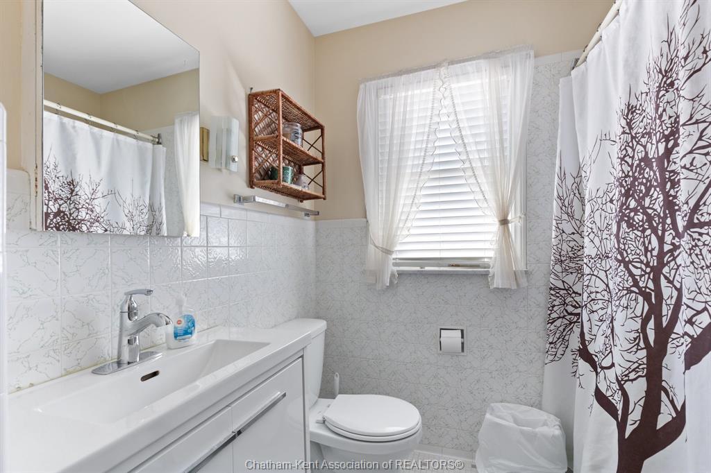 1402 Elsmere Avenue, Windsor, ON