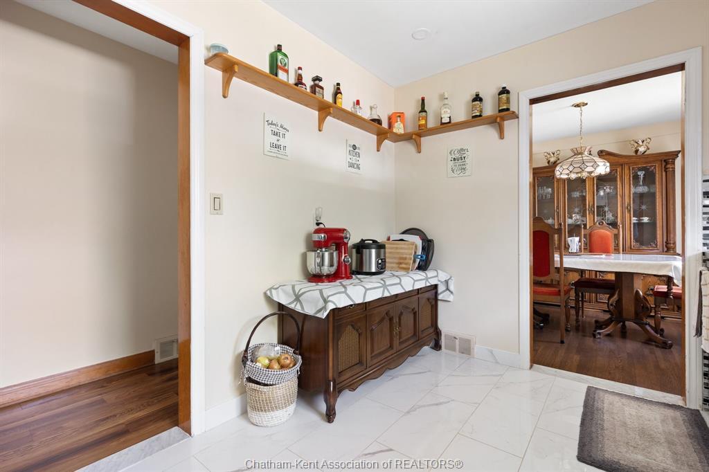 1402 Elsmere Avenue, Windsor, ON