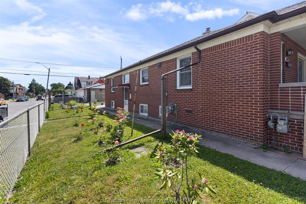 1402 Elsmere Avenue, Windsor, ON