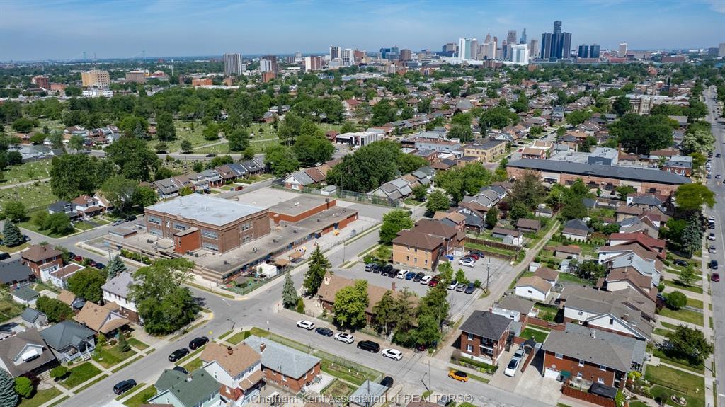 1402 Elsmere Avenue, Windsor, ON