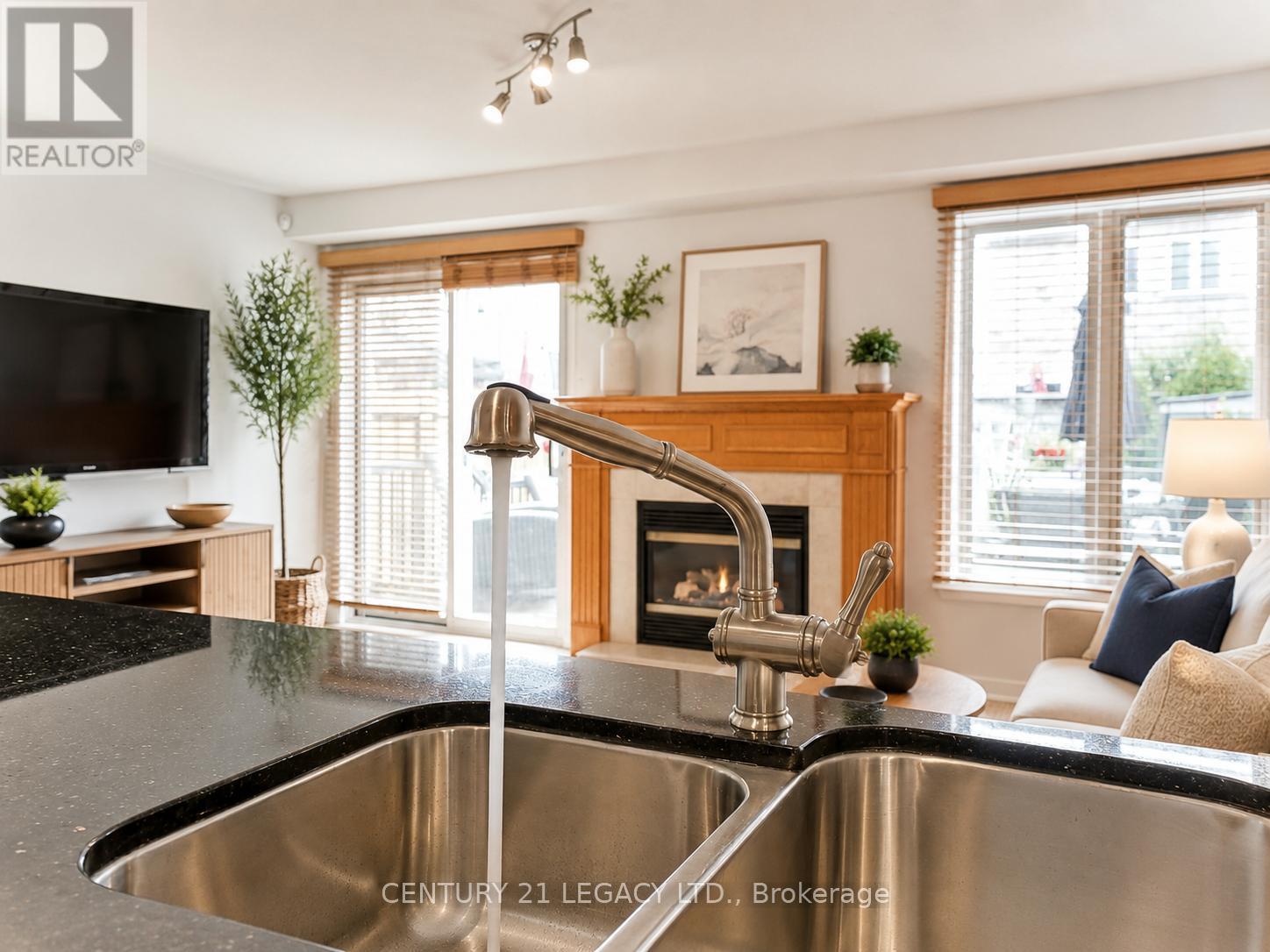 1098 Carding Mill Place, Mississauga, ON