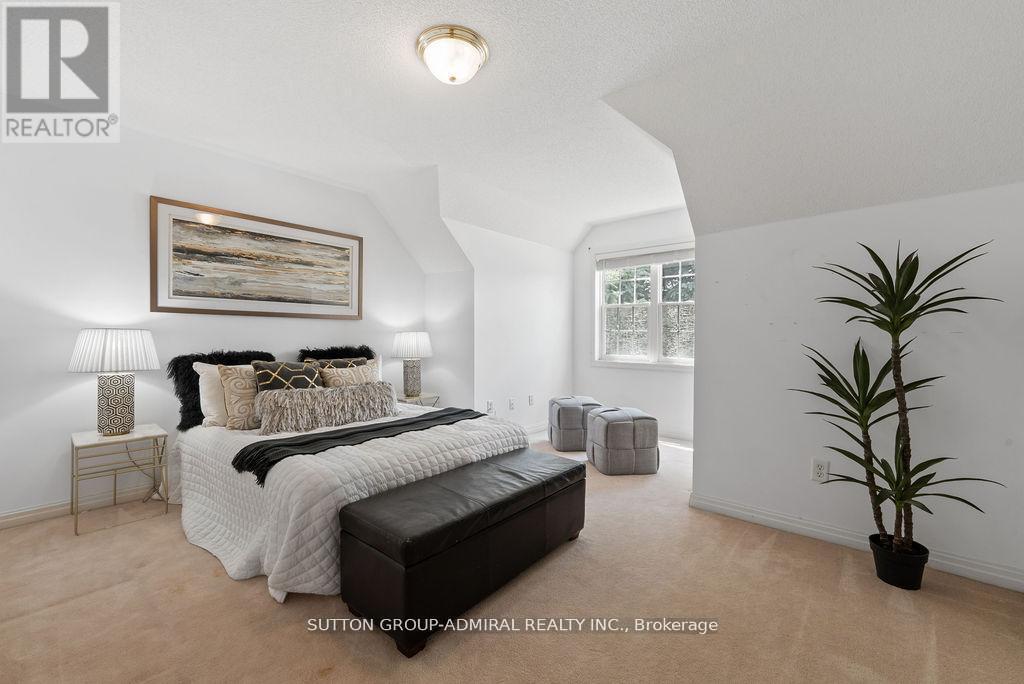 5948 Chercover Court, Burlington, ON