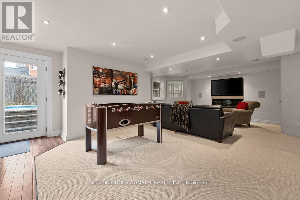 5948 Chercover Court, Burlington, ON