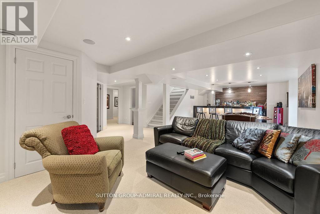 5948 Chercover Court, Burlington, ON