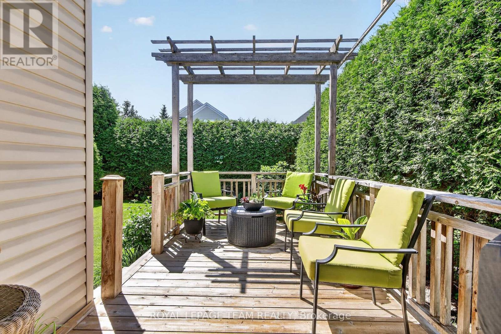 Rear deck overlooking yard area - 14 Samara Place, Ottawa, ON
