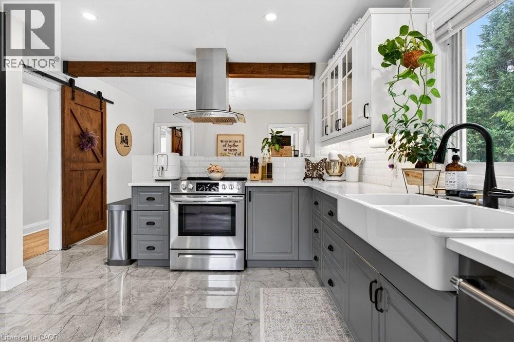 52 Orchard Drive, Ancaster, ON