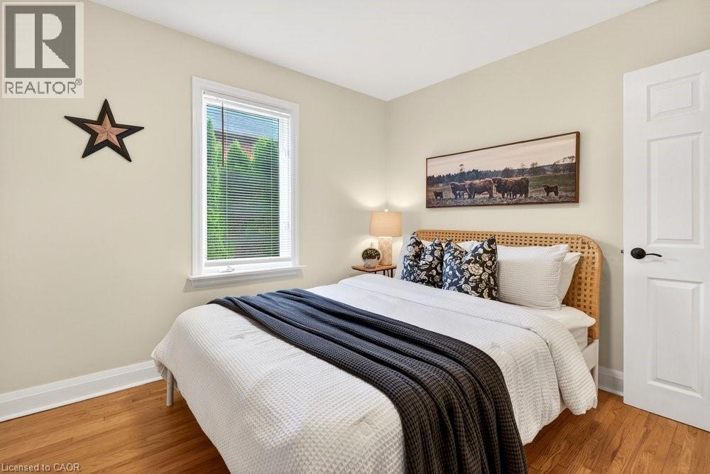 52 Orchard Drive, Ancaster, ON