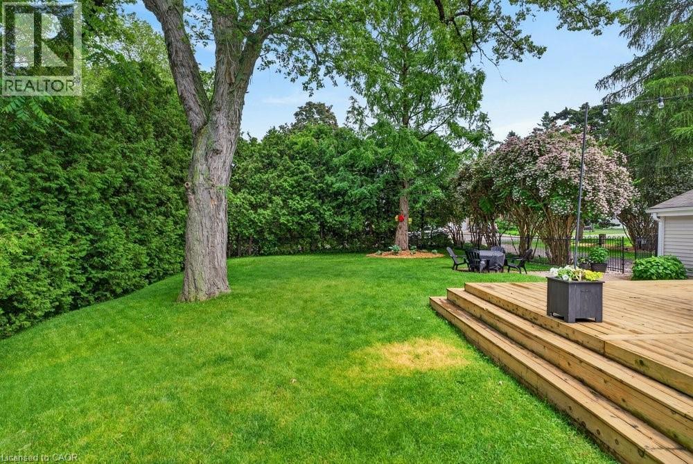52 Orchard Drive, Ancaster, ON