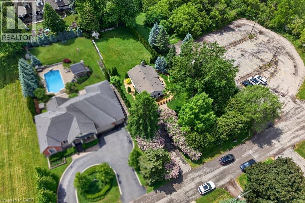 52 Orchard Drive, Ancaster, ON