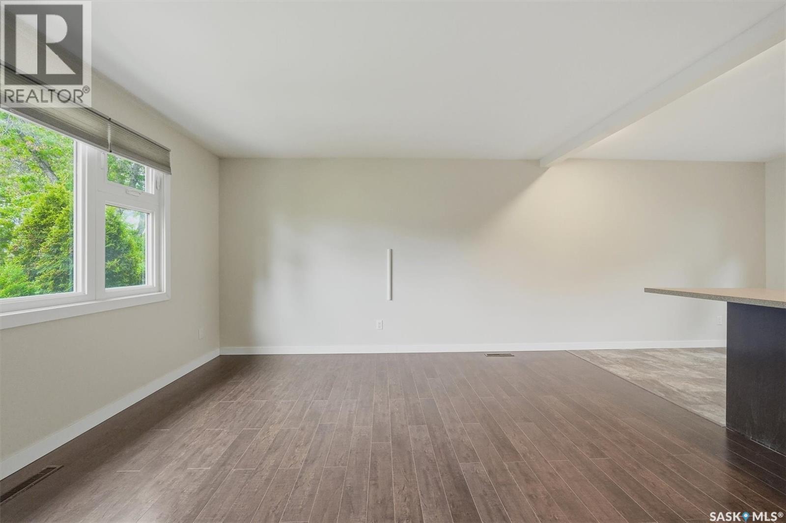 15 Selkirk Crescent, Saskatoon, SK