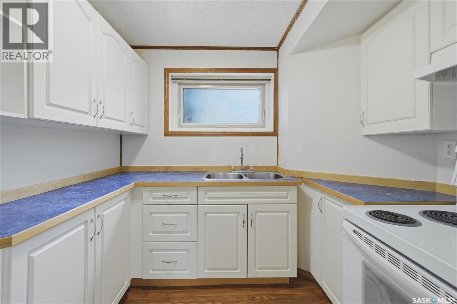15 Selkirk Crescent, Saskatoon, SK