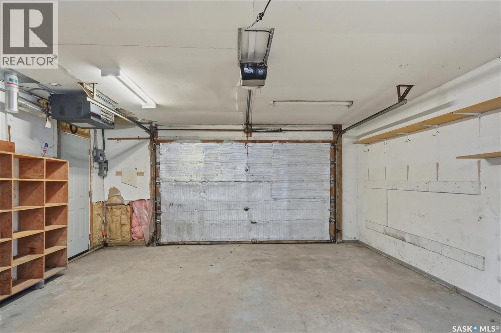 15 Selkirk Crescent, Saskatoon, SK