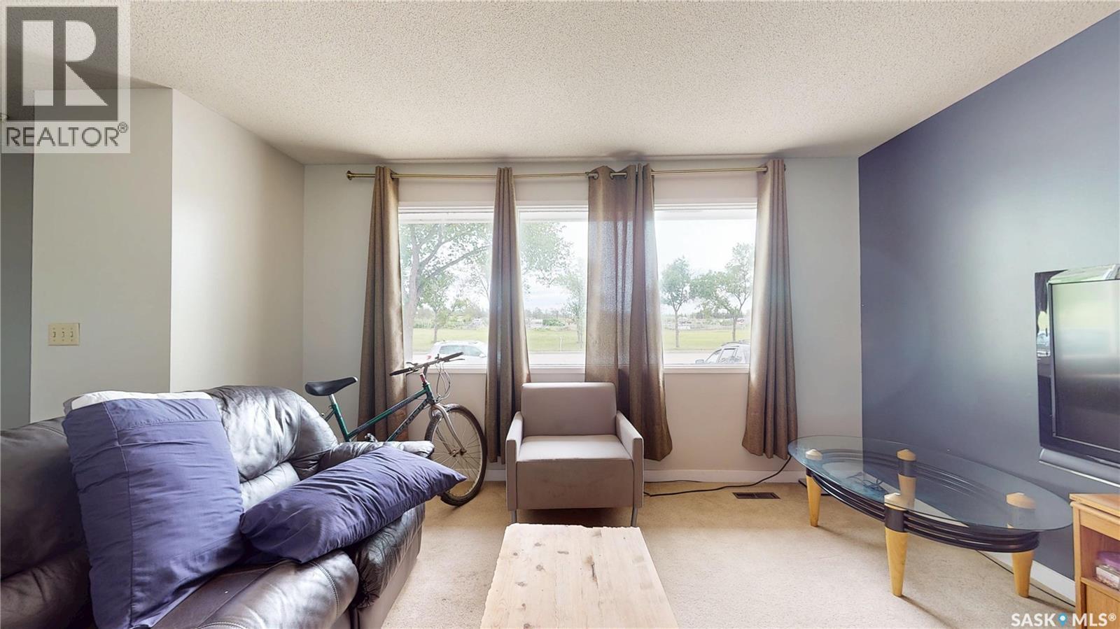 3348 Grant Road, Regina, SK