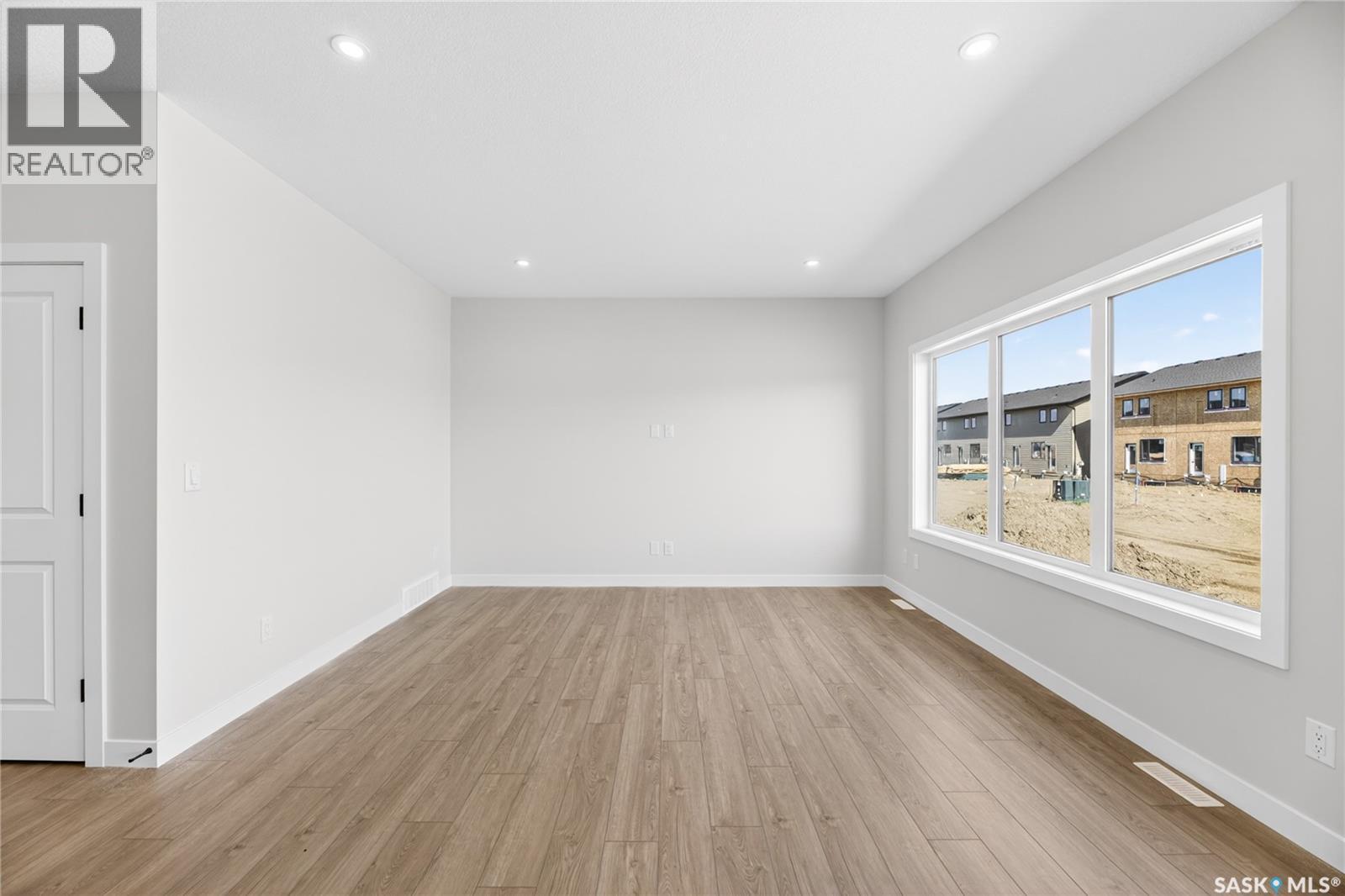 4 830 Brighton Boulevard, Saskatoon, SK