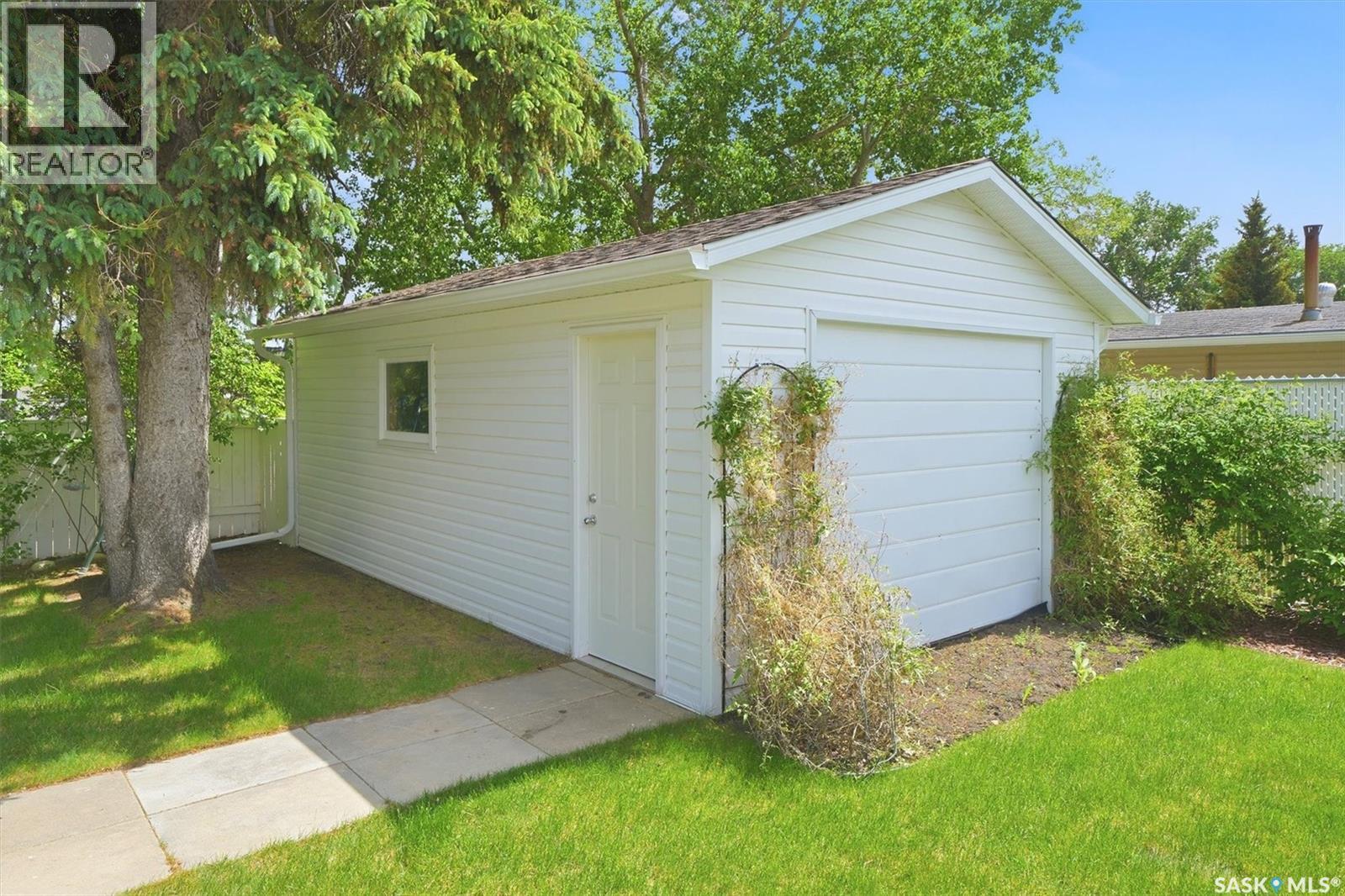 26 Harrington Place, Saskatoon, SK