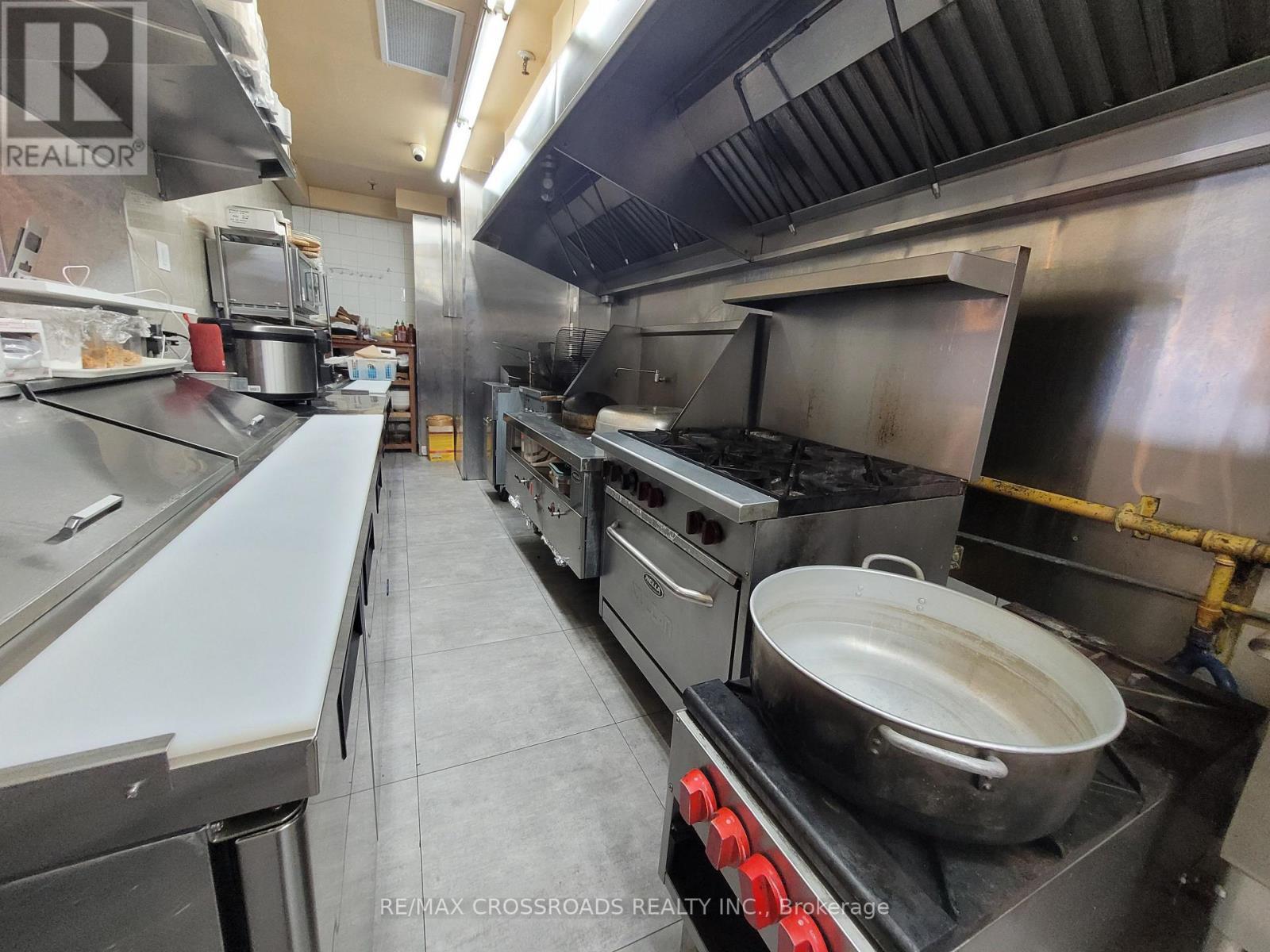 2399 Cawthra Road, Mississauga, ON