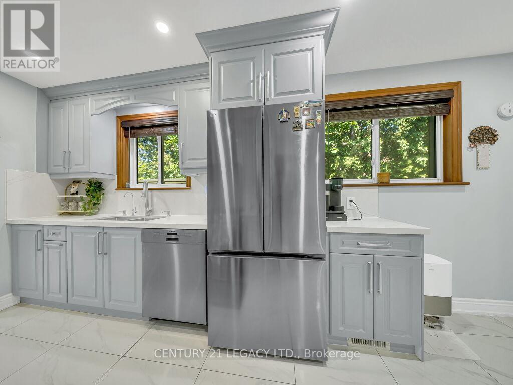 957 Francis Road, Burlington, ON