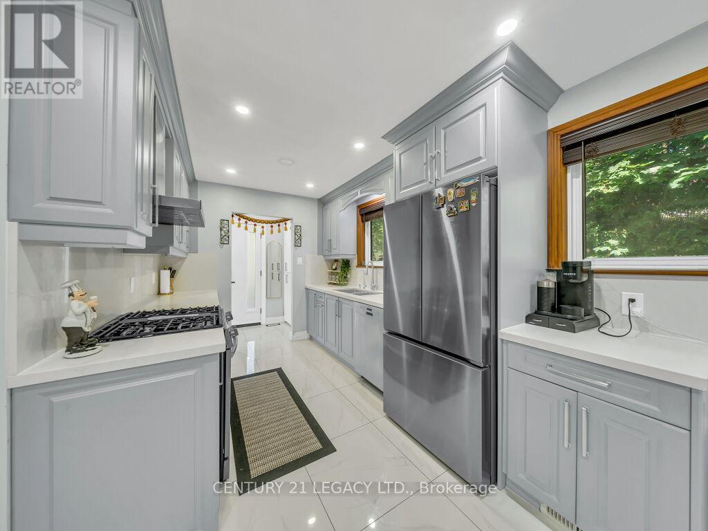 957 Francis Road, Burlington, ON