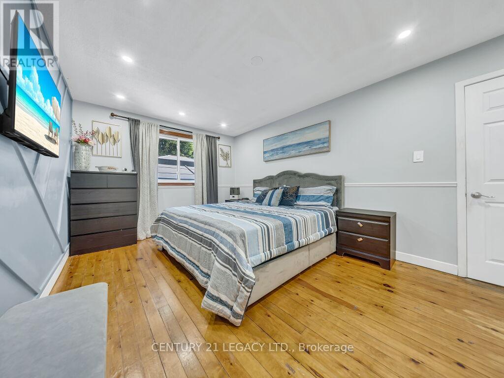 957 Francis Road, Burlington, ON