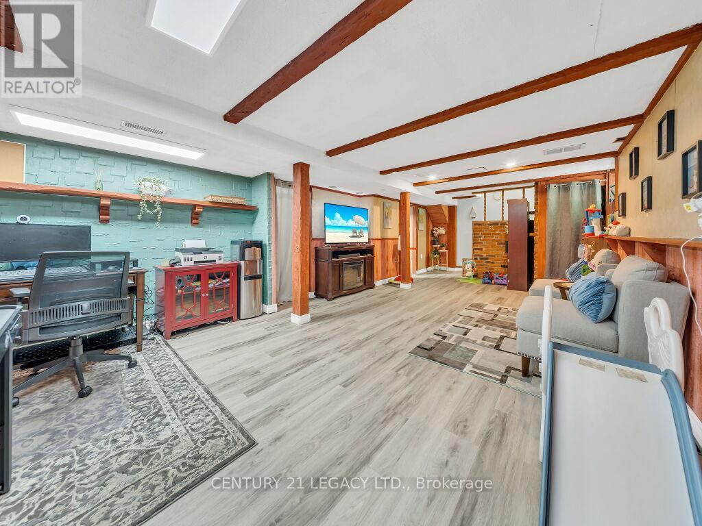 957 Francis Road, Burlington, ON