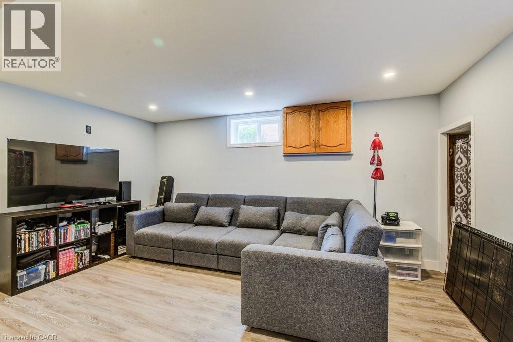 468 Highland Road E, Kitchener, ON